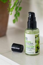 سرم موی درخشان‌کننده THE BODY SHOP با روغن هسته انگور (اورجینال + هدیه)