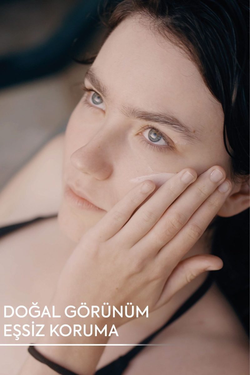کرم ضدآفتاب صورتی SPF50+ با رنگ‌دهی طبیعی و یکدست‌کننده پوست | برنده THE FINE ORGANICS